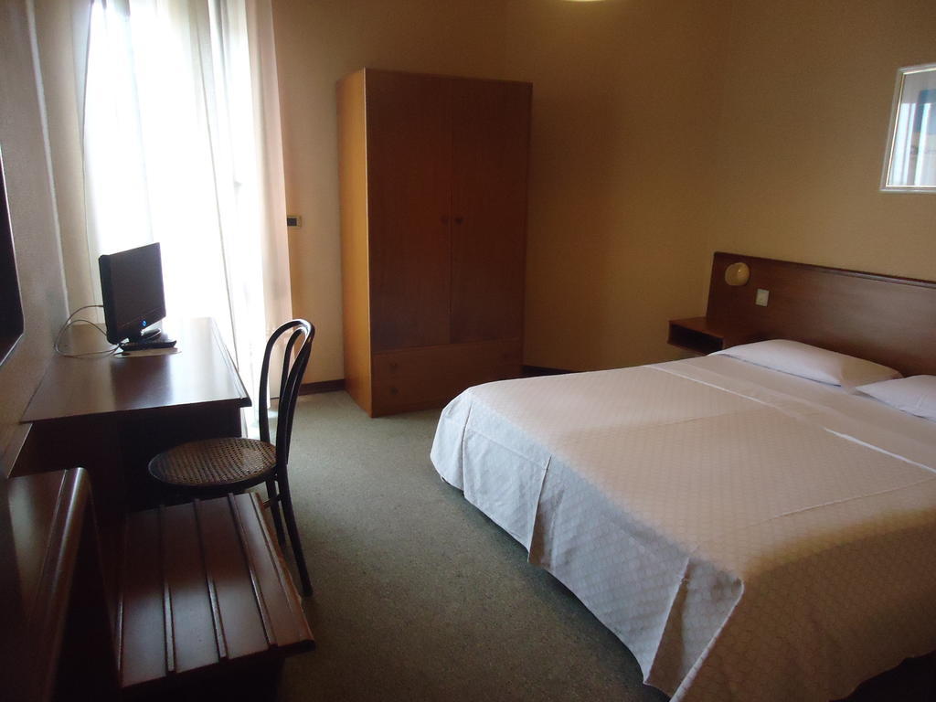 Hotel De La Ville Central Latina Extérieur photo